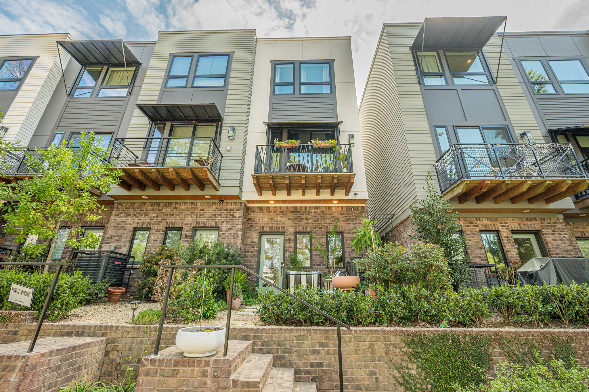 2199 Lenox Rd NE, Atlanta, GA, 30324