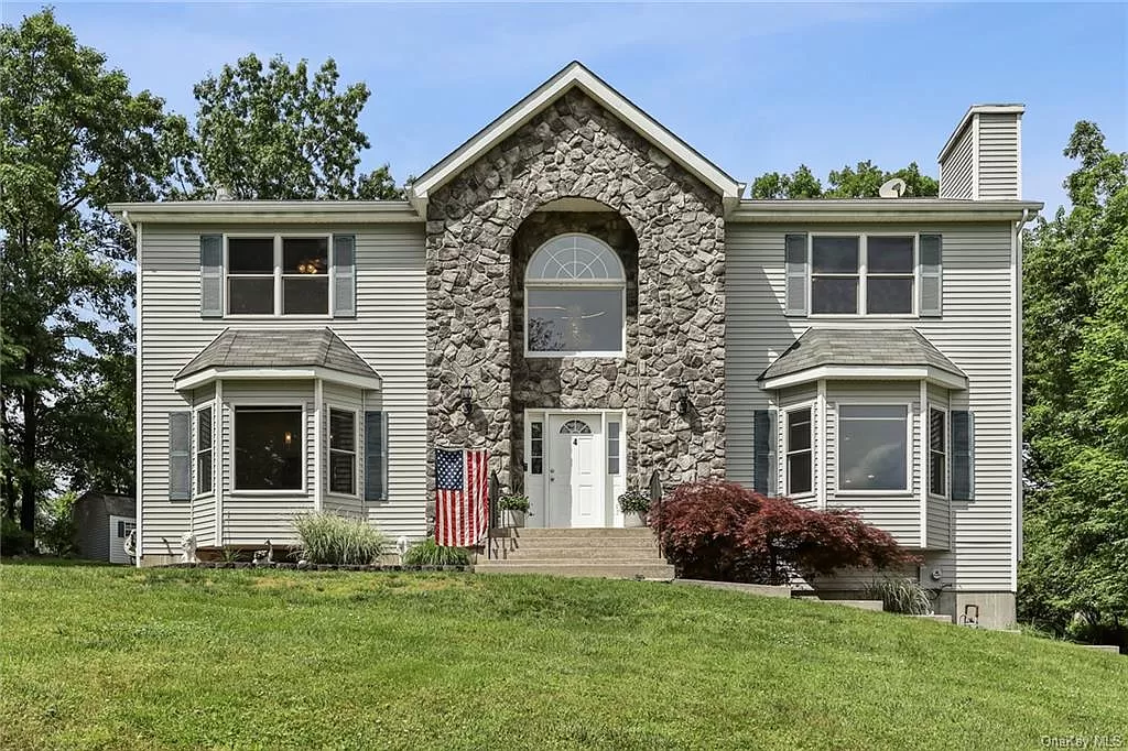 4 Clancy Farms Court, Stony Point, NY, 10980