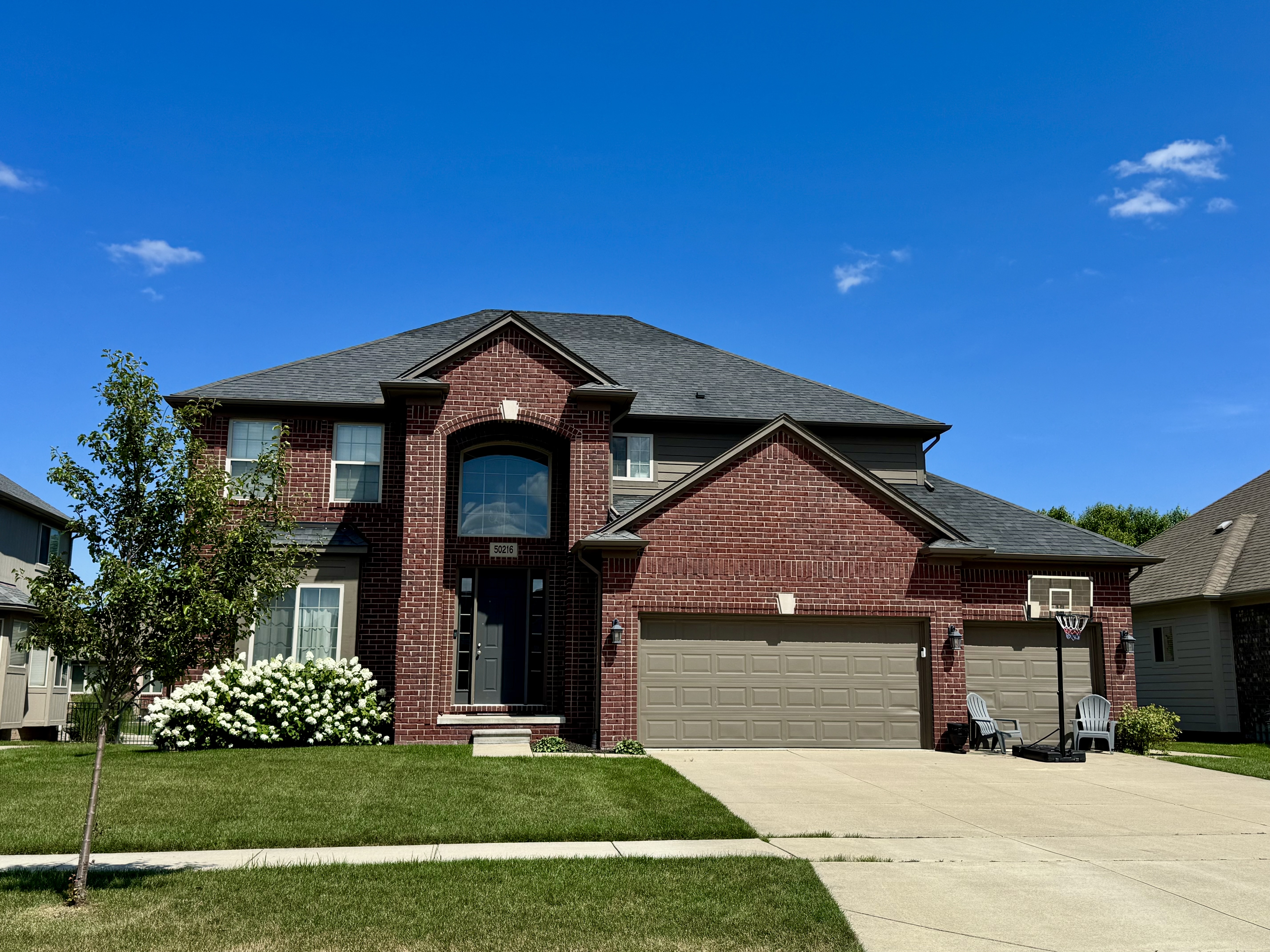 50216 Ashperton Drive, Macomb, MI, 48044