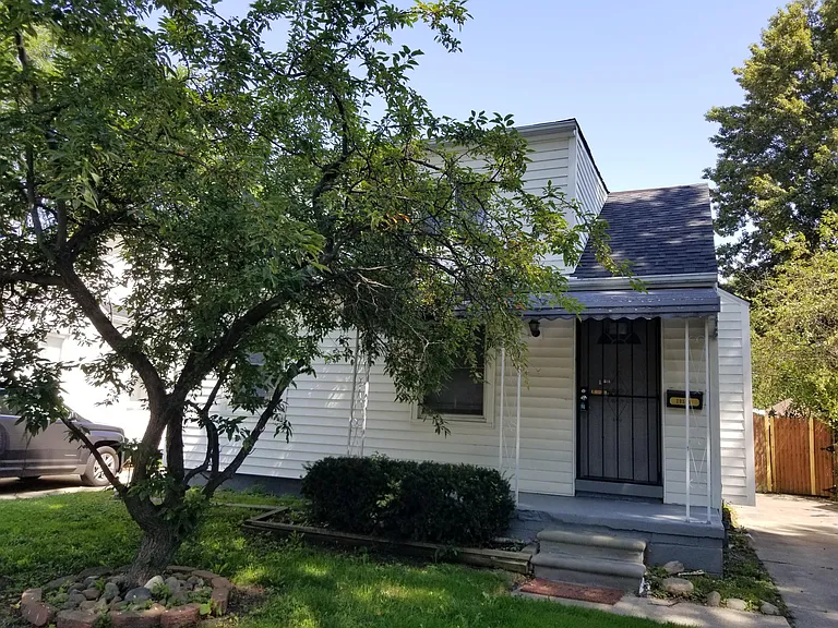 20501 Elkhart Street, Harper Woods, MI, 48225