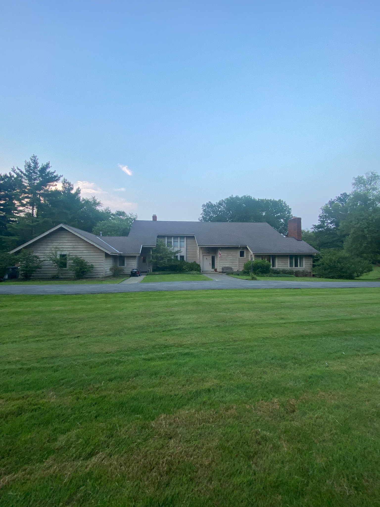 2021 Lyndway Road, Cleveland, OH, 44121