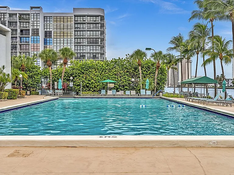 1000 Parkview Drive, Hallandale Beach, FL, 33009
