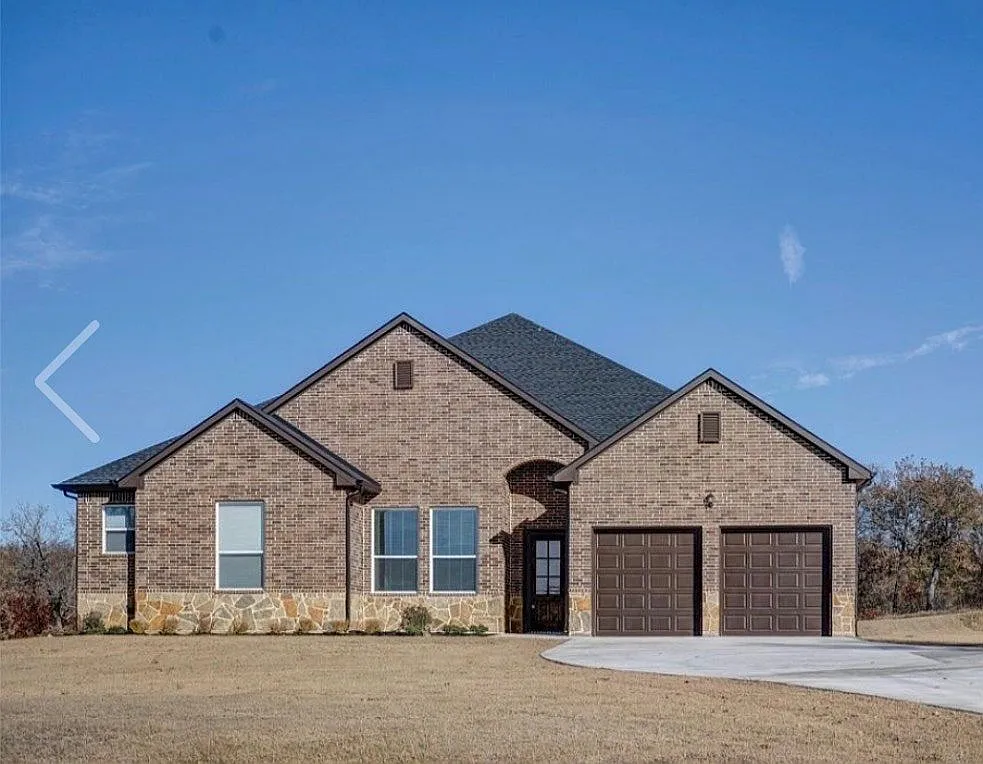 162 Sunset Bay Pointe Court, Chico, TX, 76431