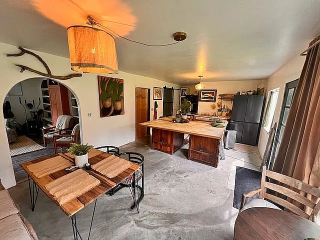25388 Oregon 229, Siletz, OR, 97380