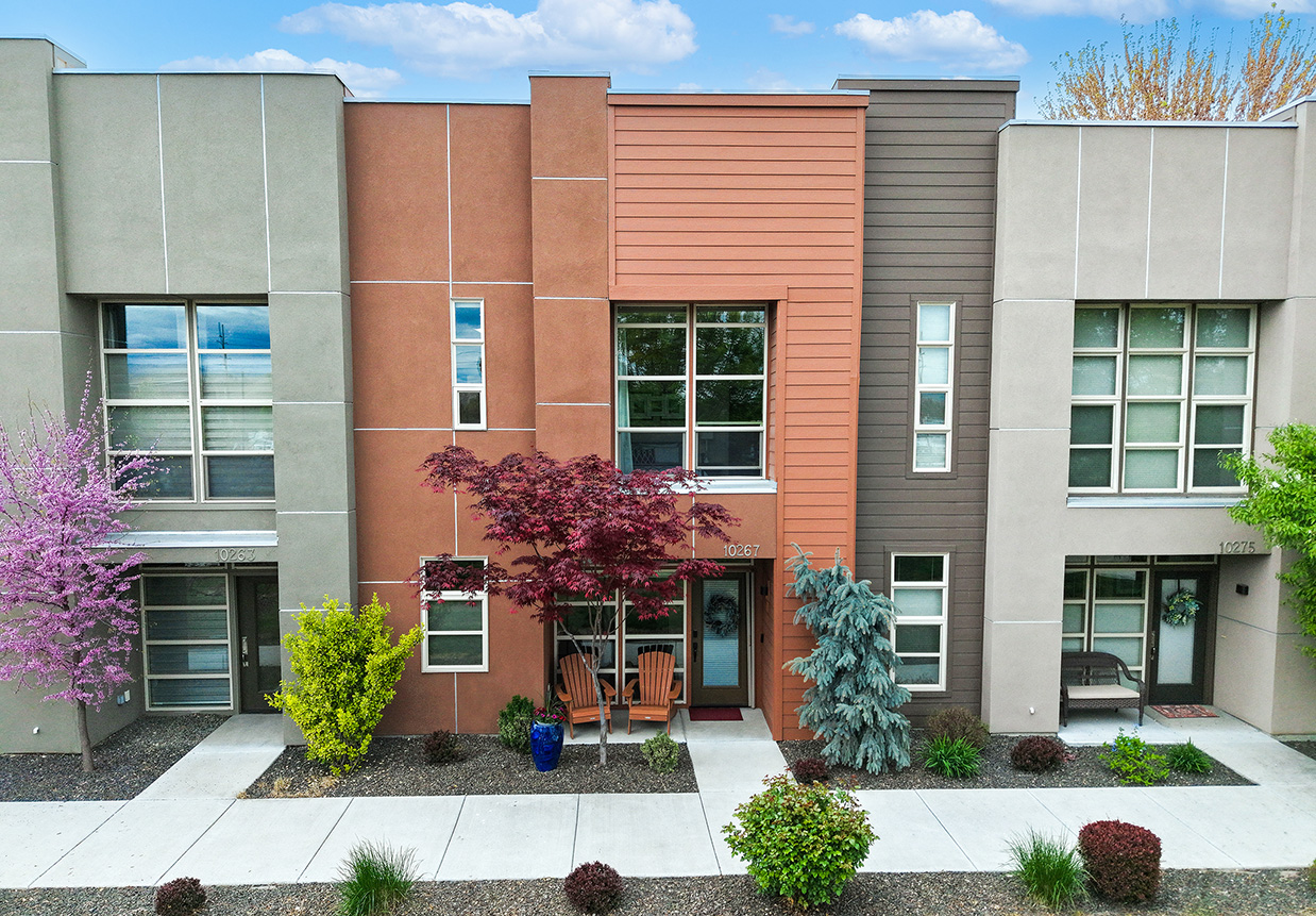 10267 West Carlton Bay Drive, Garden City, ID, 83714