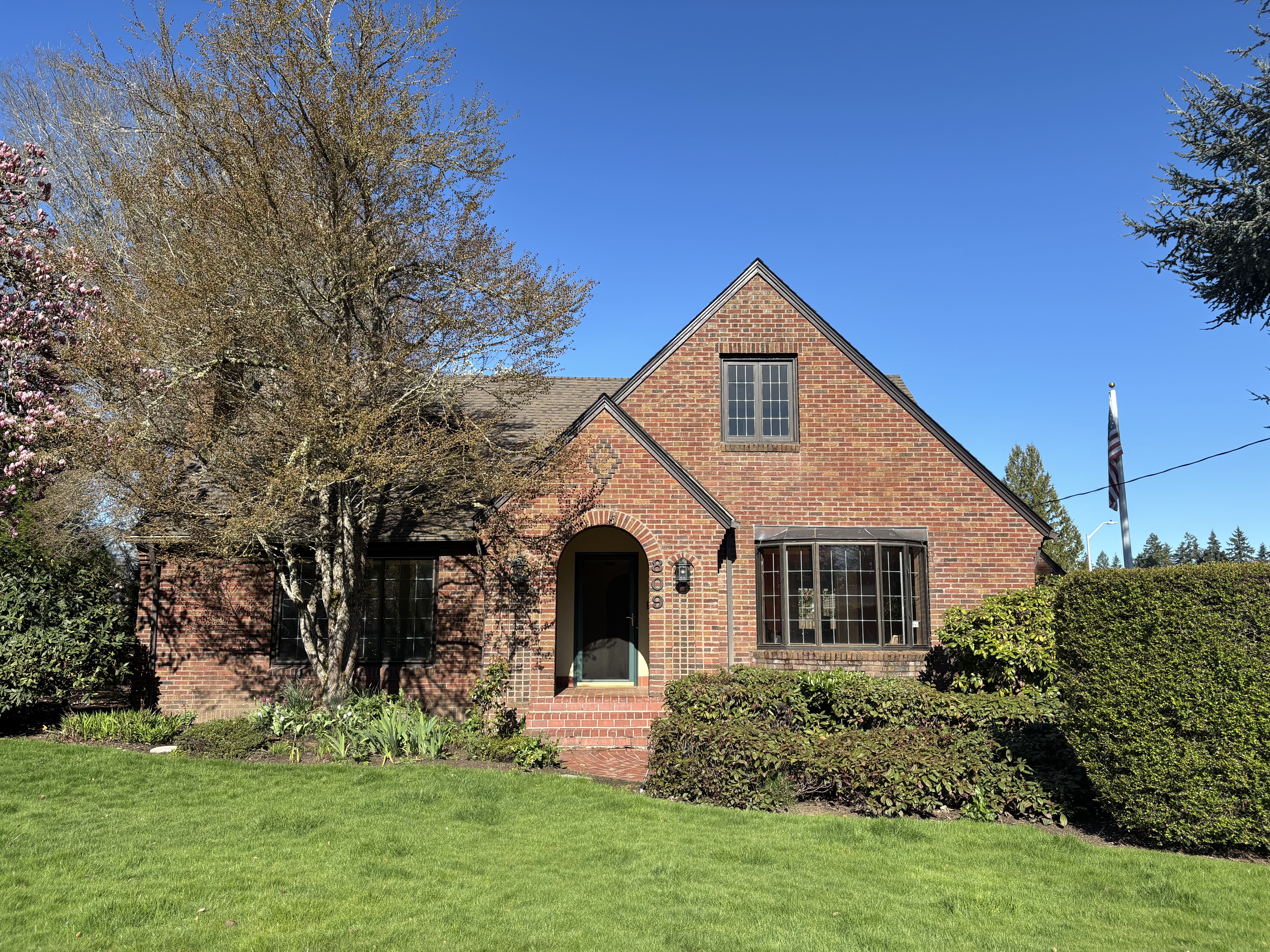 809 Northeast Jackson School Road, Hillsboro, OR, 97124