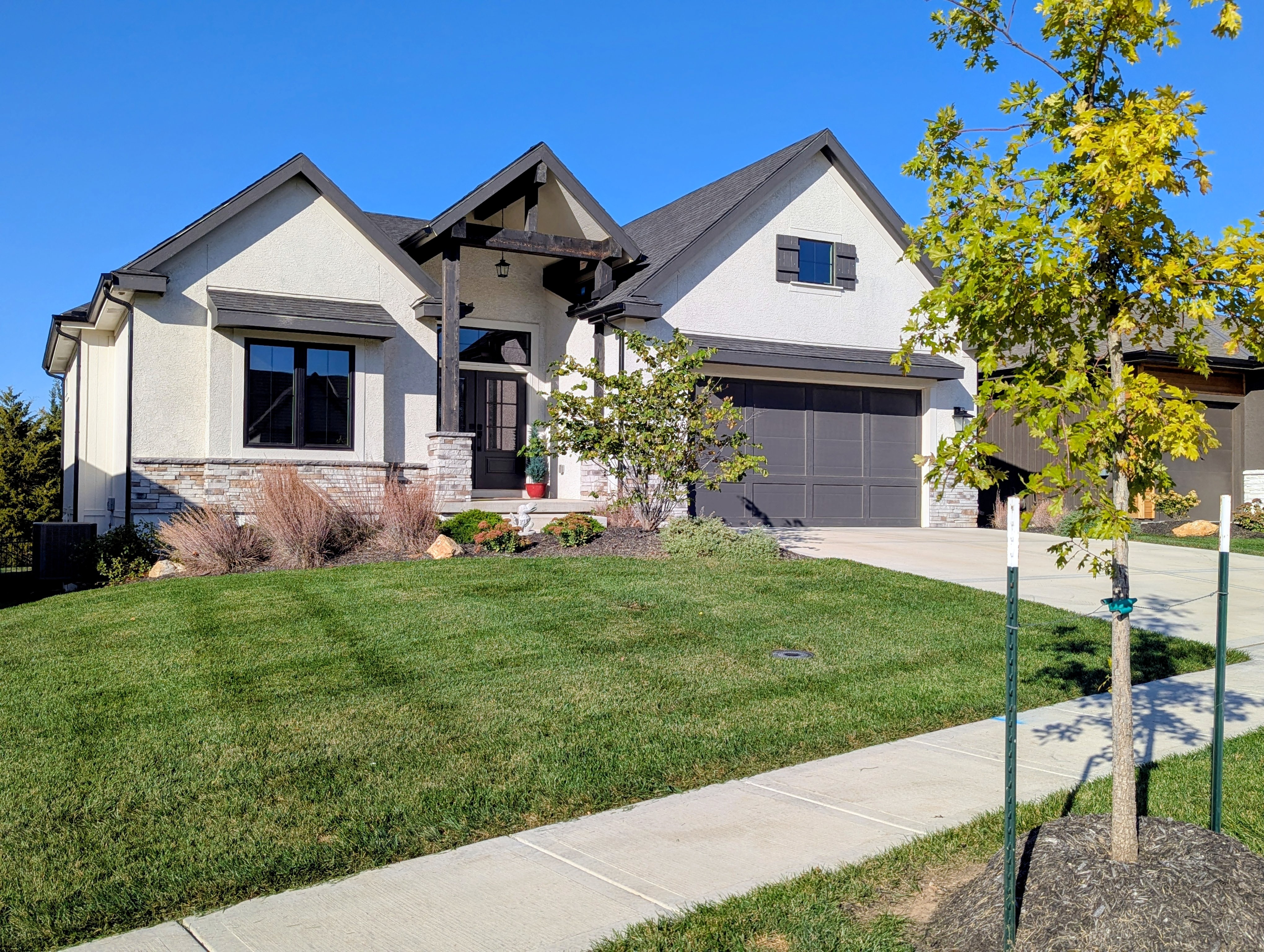 22076 West 93rd Terrace, Lenexa, KS, 66220