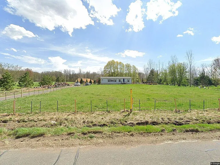 9072 Beard Road, Byron, MI, 48418