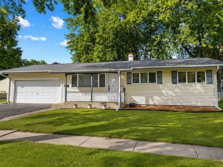 1438 Hulmes Drive, DeKalb, IL, 60115