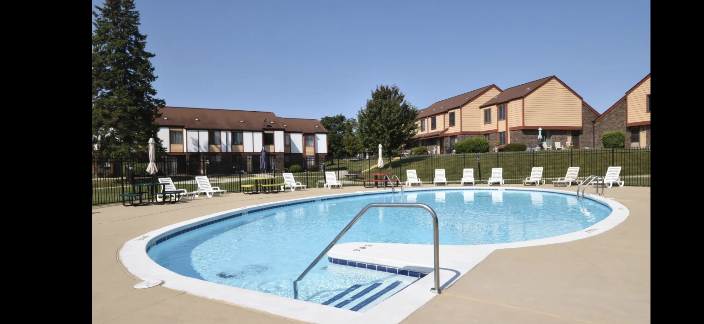 4077 West College Avenue, FRANKLIN, WI, 53132