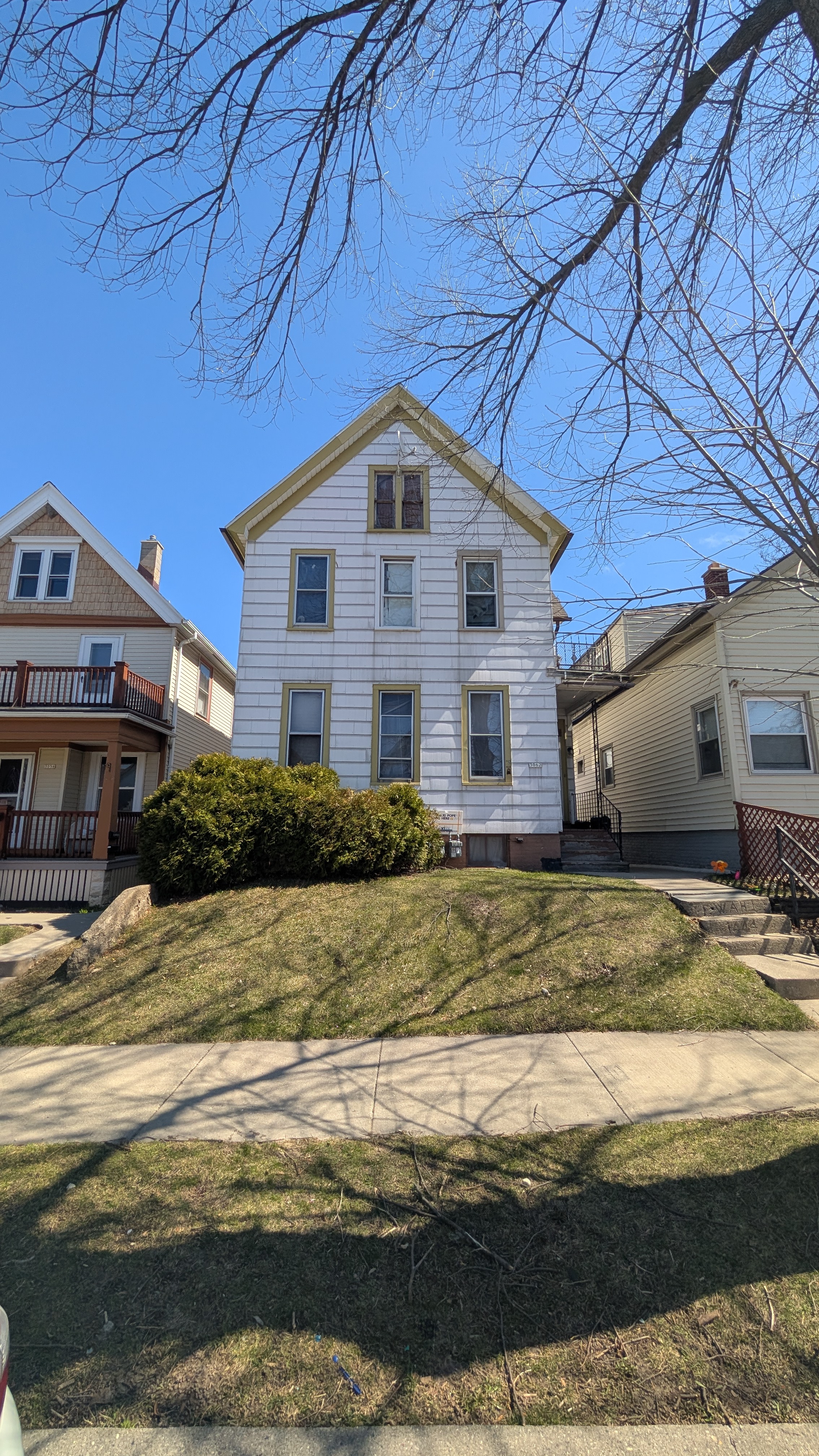 3062 South 9th Street, Milwaukee, WI, 53215
