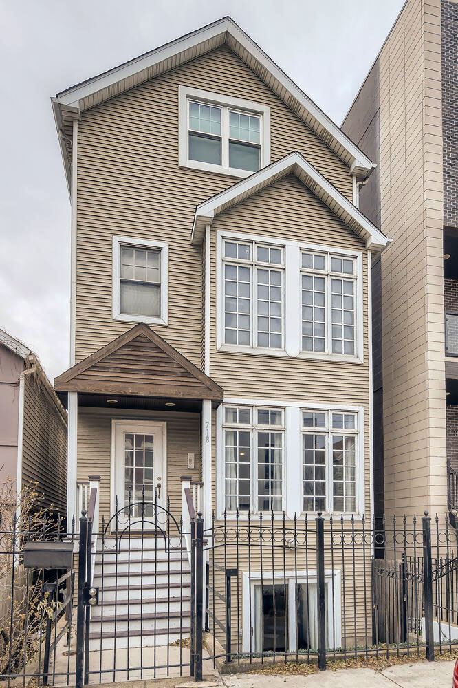 718 North Willard Court, Chicago, IL, 60642