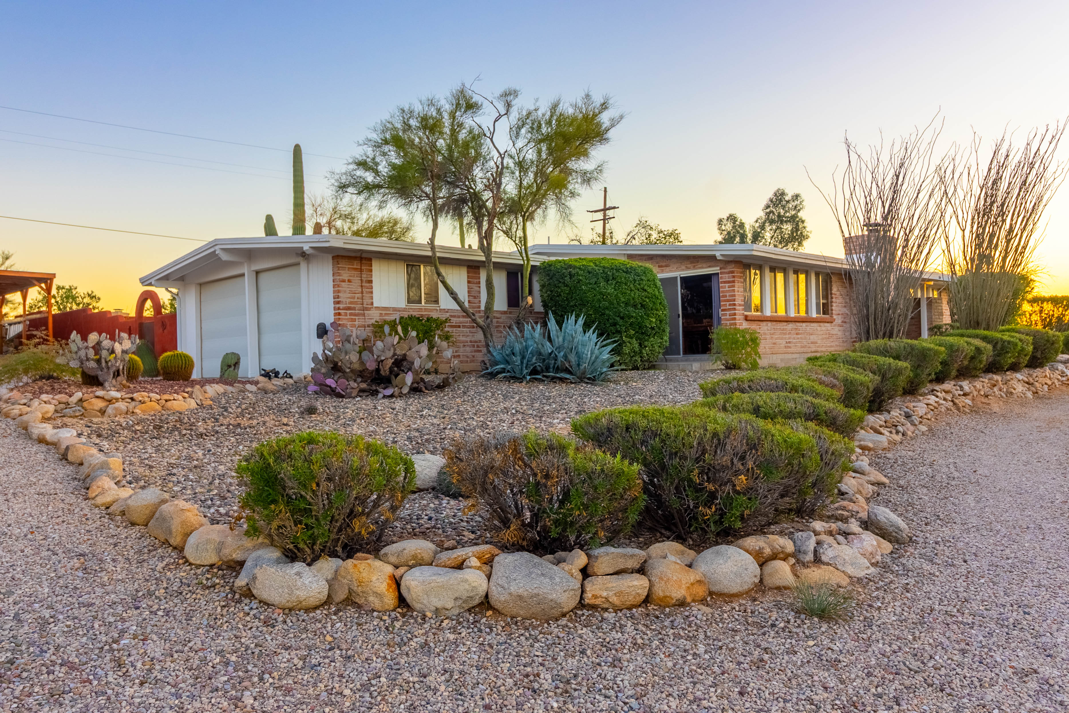700 East Calle De Cibola, Tucson, AZ, 85718