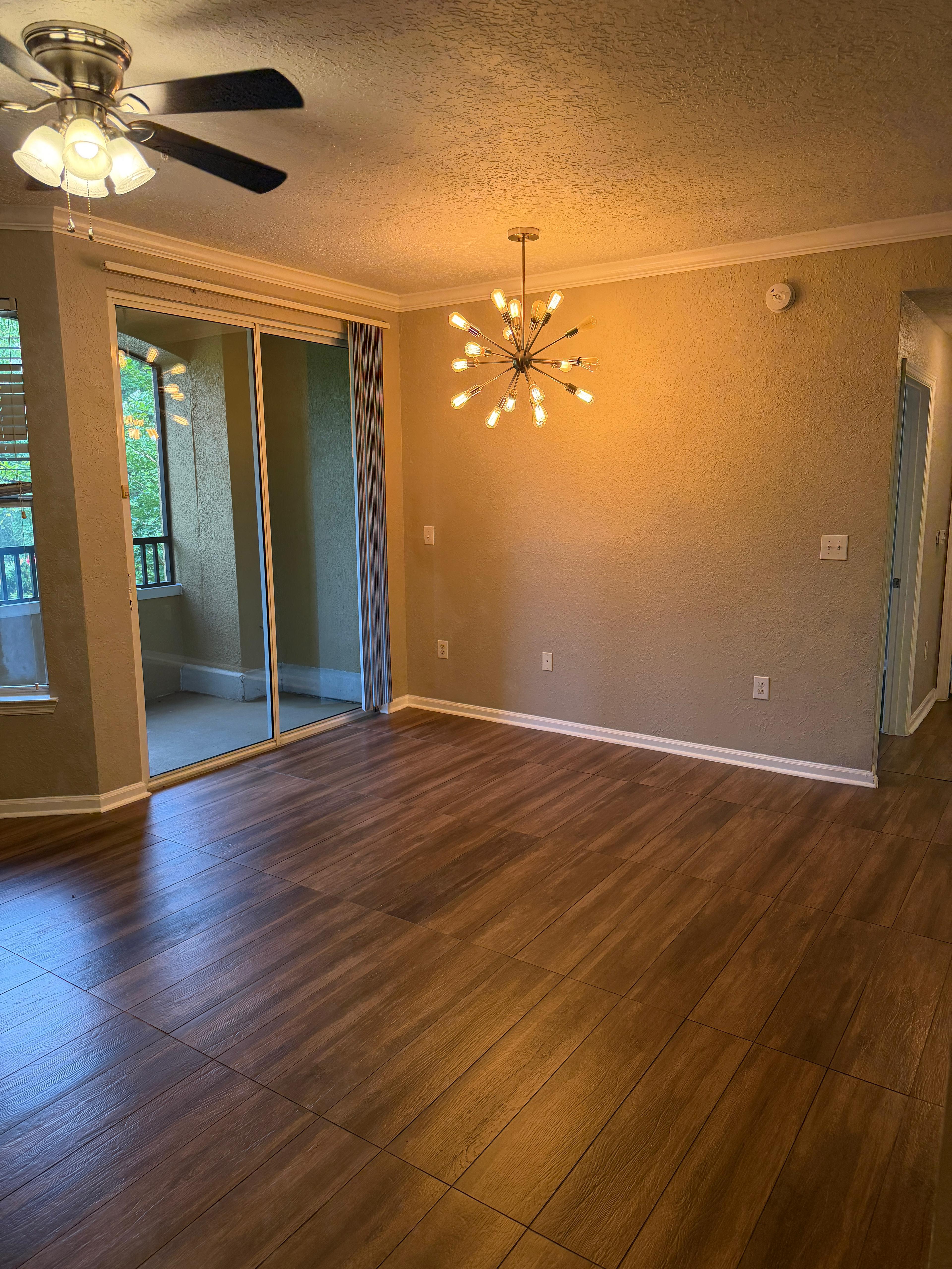 8539 Gate Parkway West, Jacksonville, FL, 32216