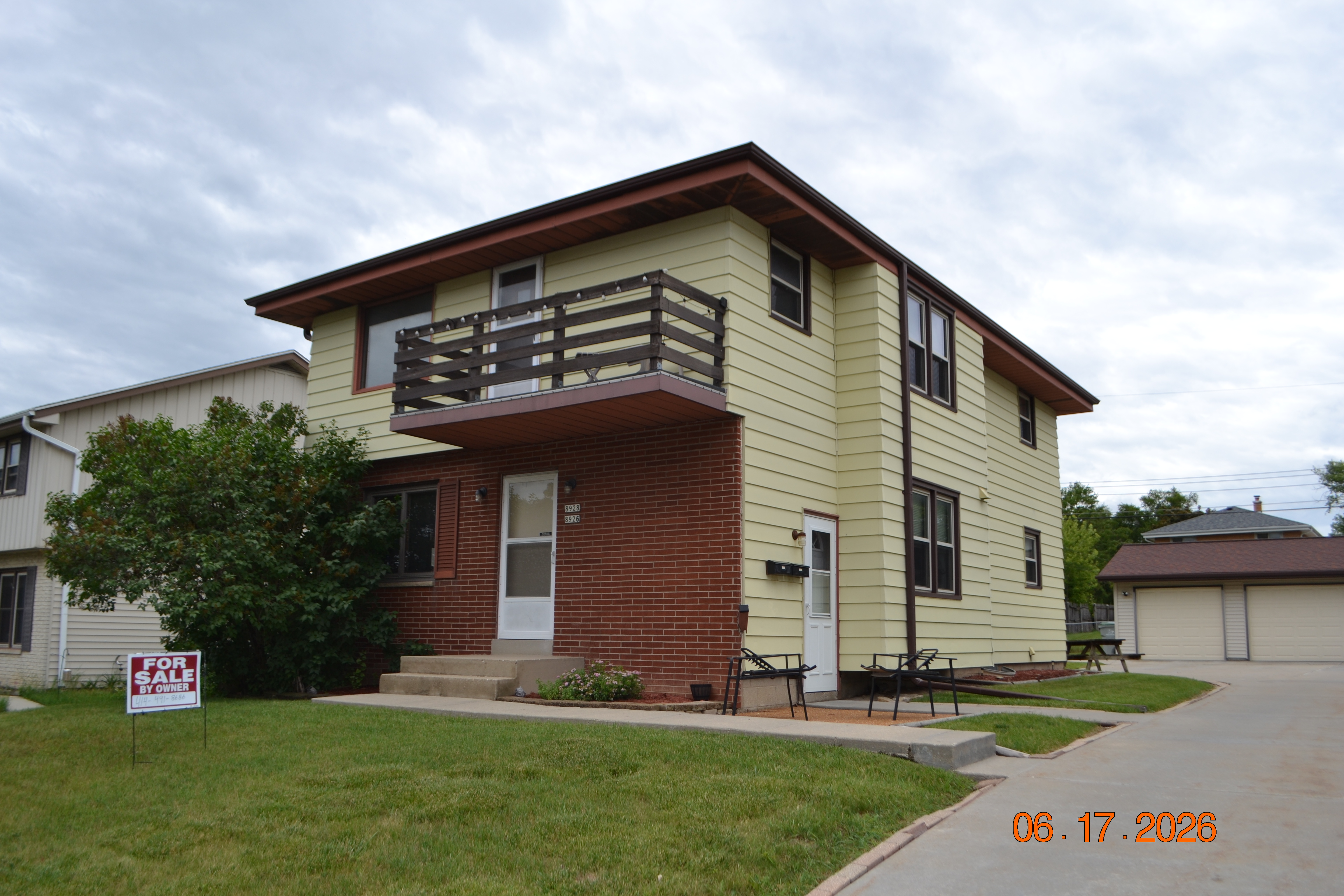 8926-28 West Tripoli Avenue, Milwaukee, WI, 53228