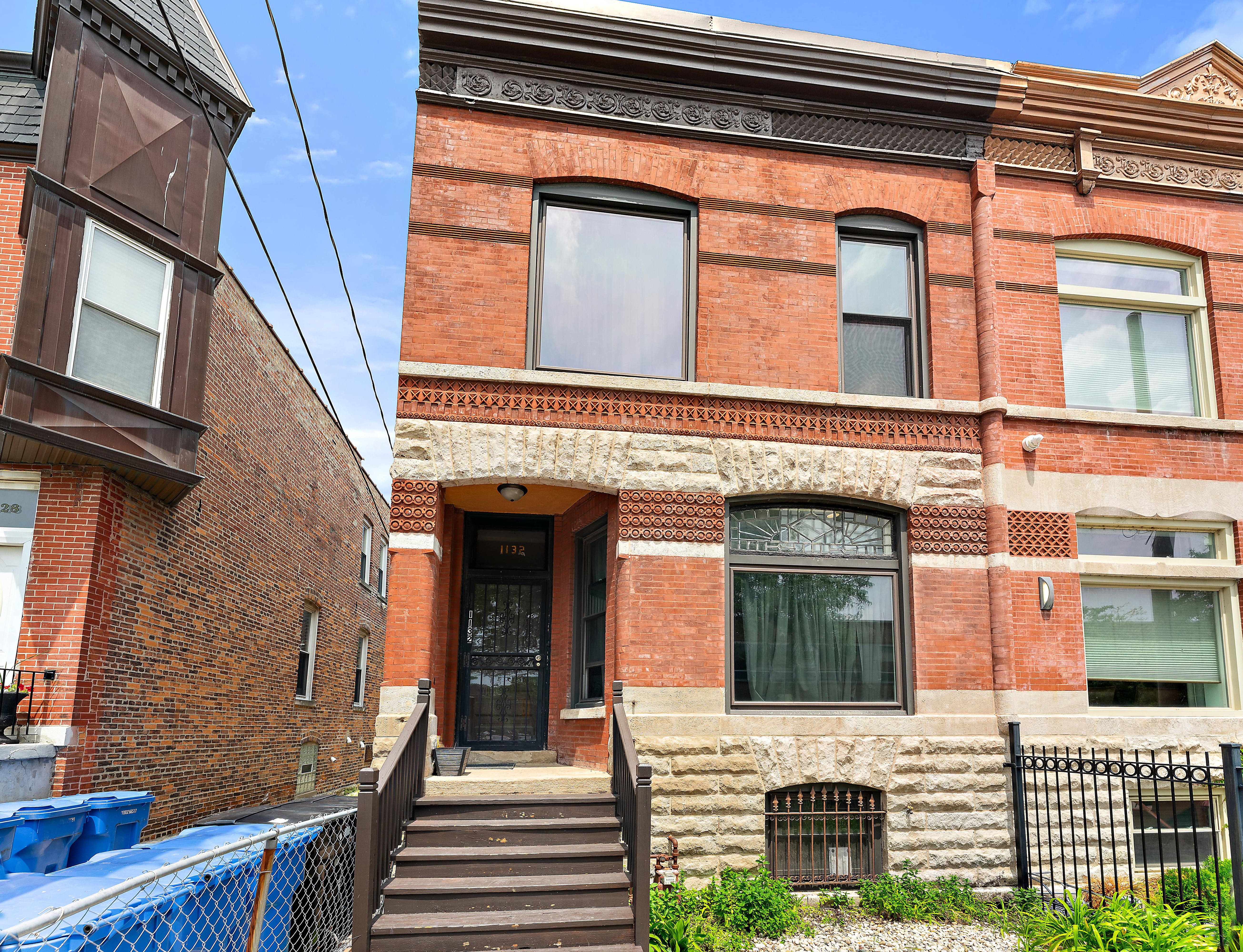 1132 East 44th Street, Chicago, IL, 60653