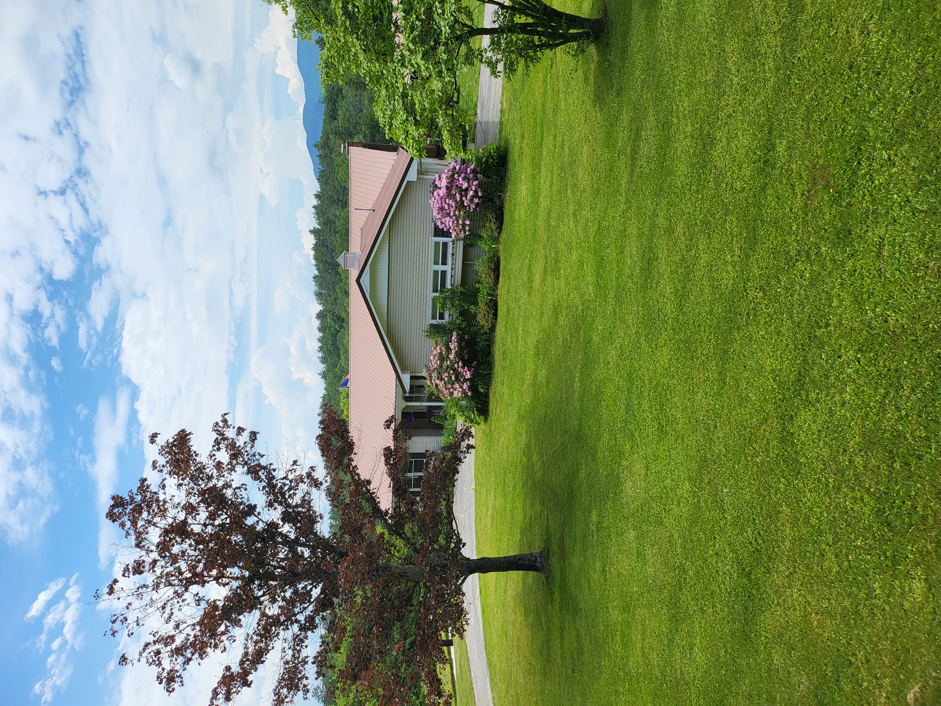 86 Hewitt Road, Claremont, NH, 03743