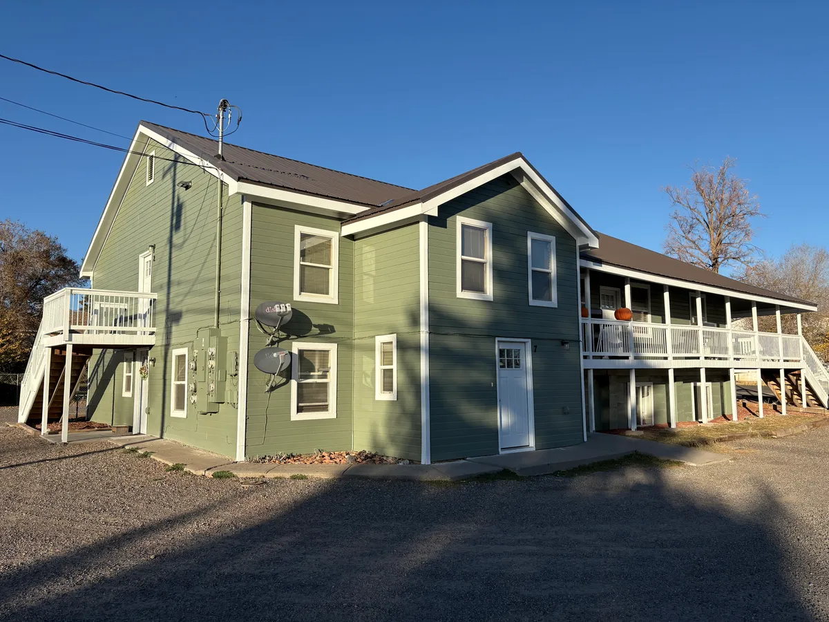 Cash-Flowing 7-Unit Multifamily – Newly Renovated – Cedaredge, CO