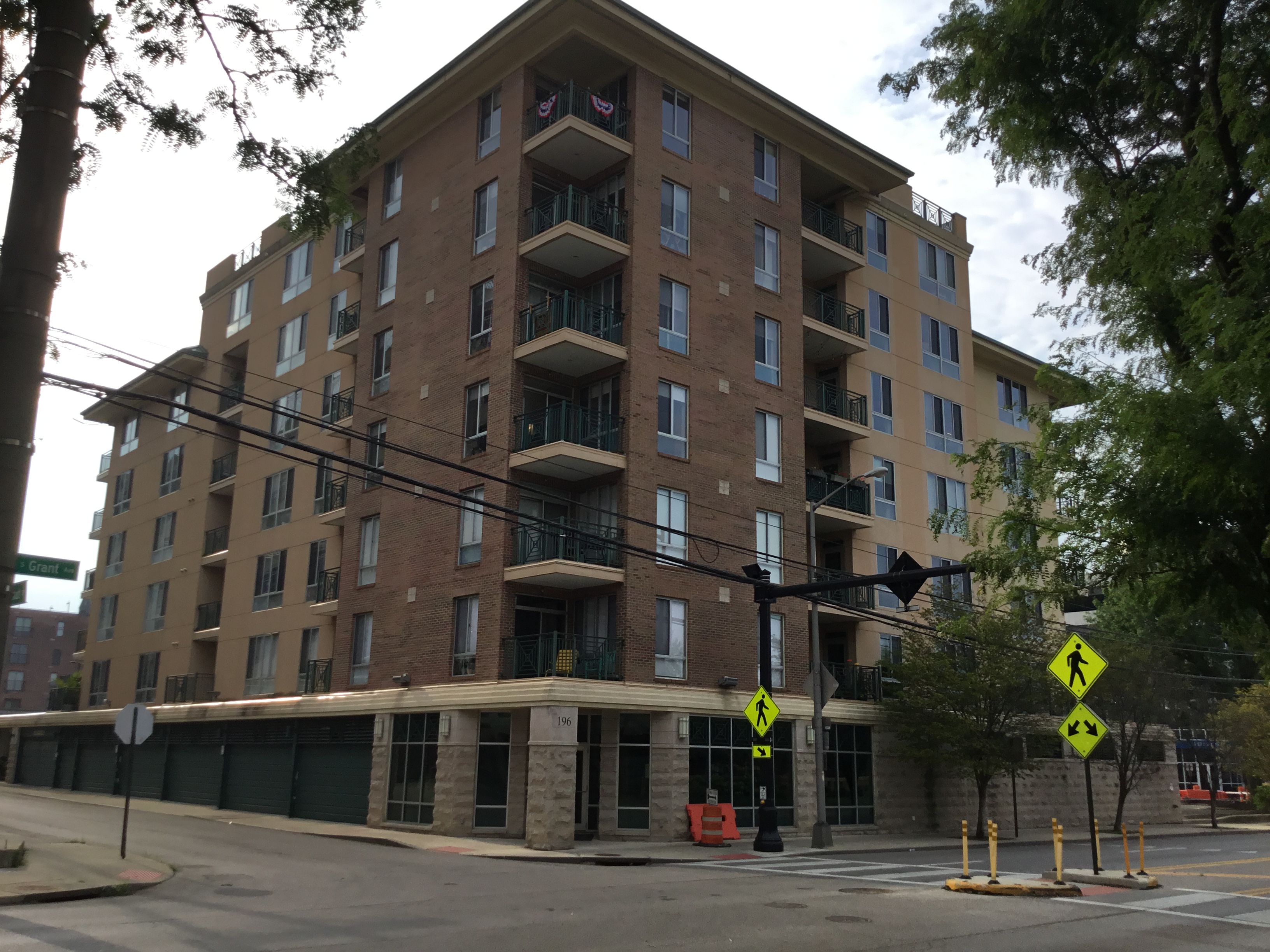 196 South Grant Avenue, Columbus, OH, 43215