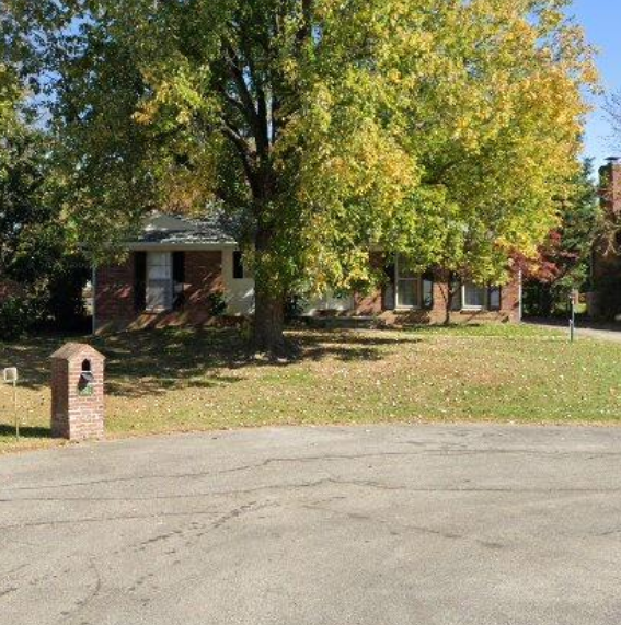 2613 Aylesbury Court, Louisville, KY, 40242