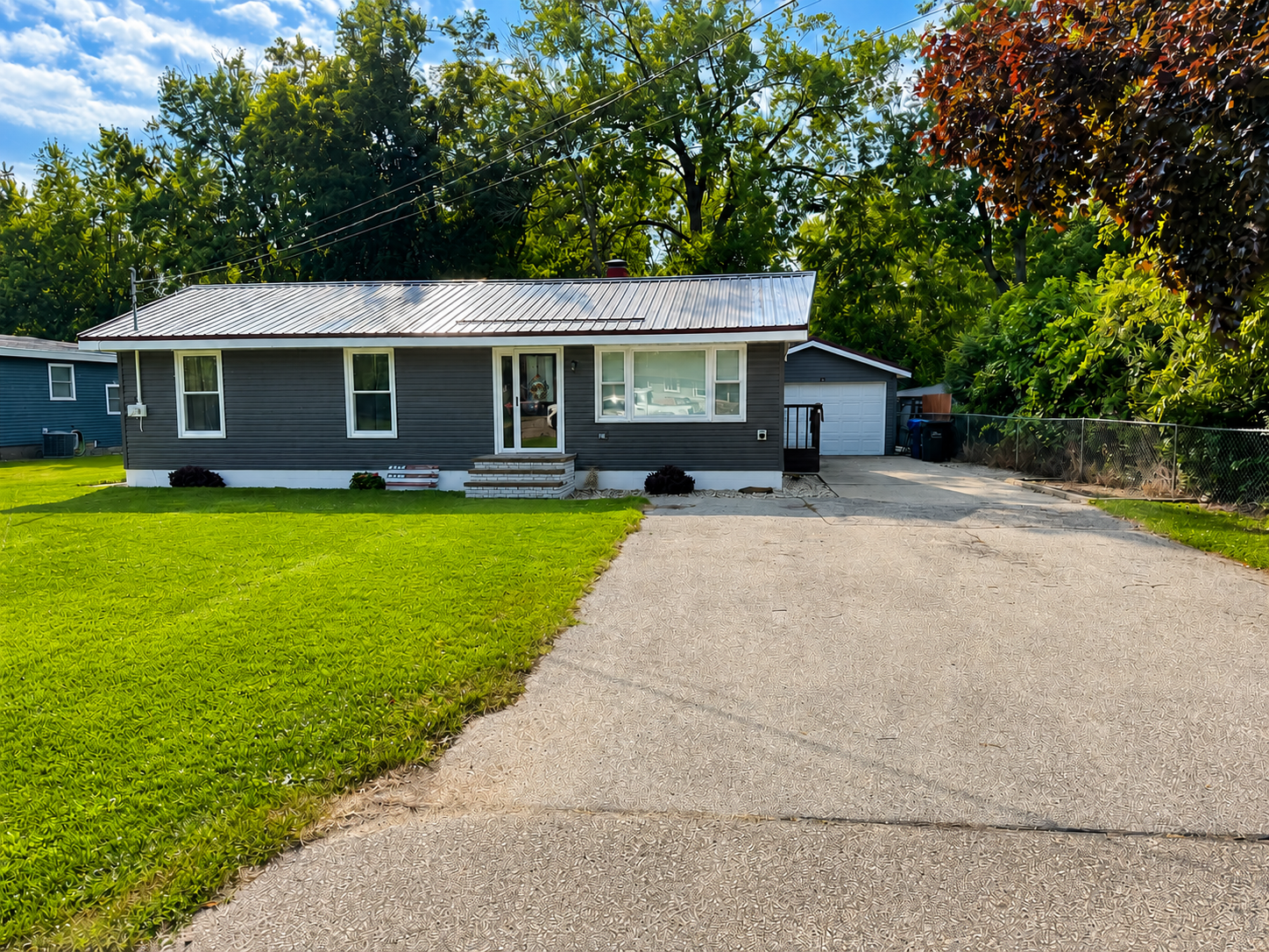N5891 Wisconsin 187, Shiocton, WI, 54170