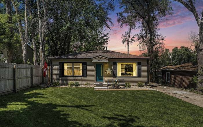 6618 B St, Omaha, NE, 68106