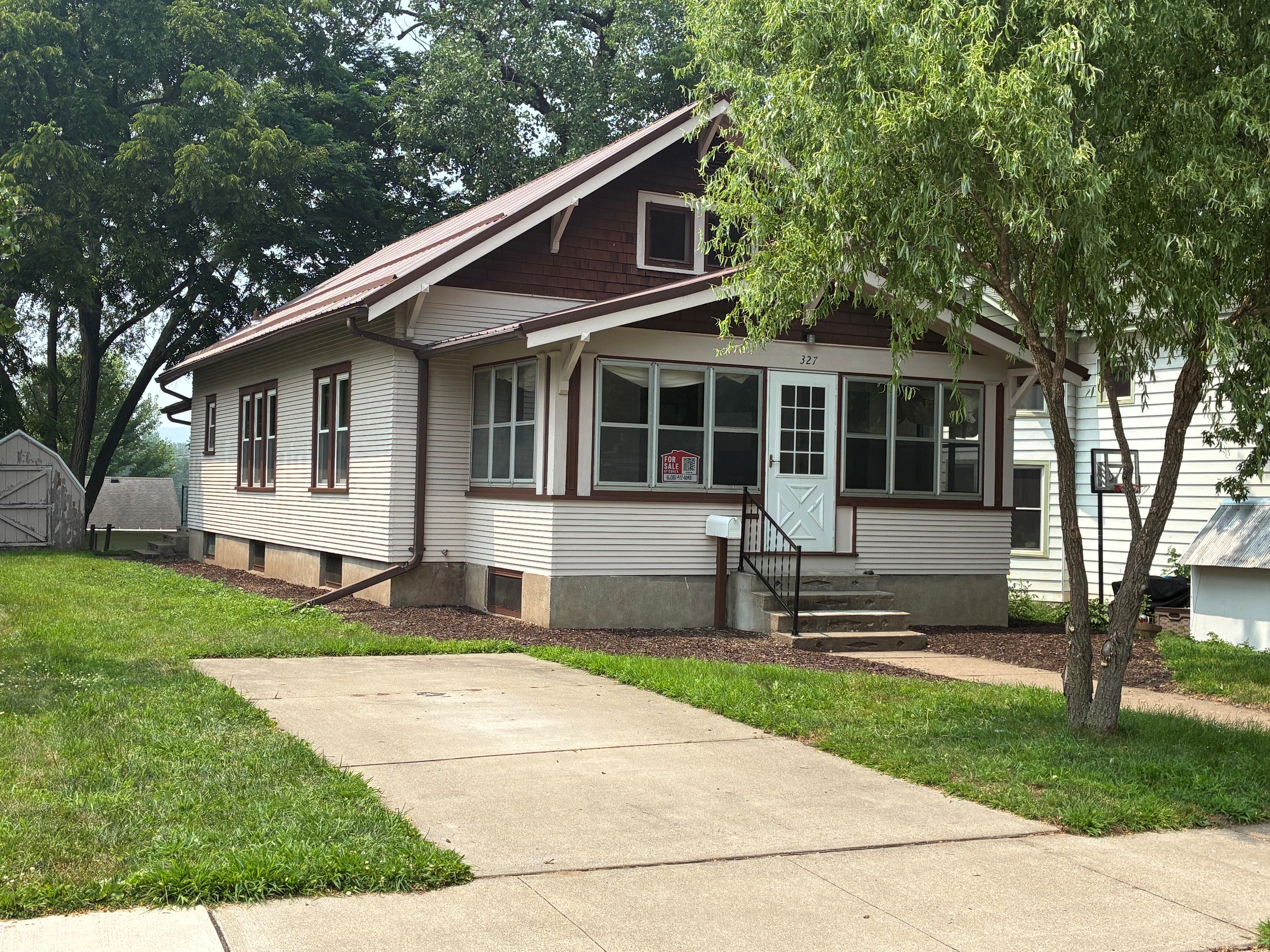 327 South Prairie Street, Prairie du Chien, WI, 53821