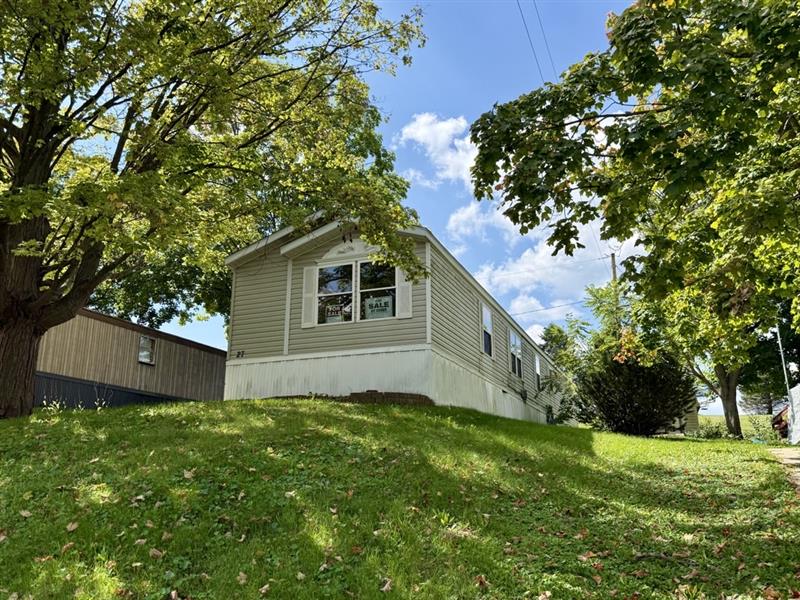 27 Maple Aire Drive, Blue Mounds, WI, 53517