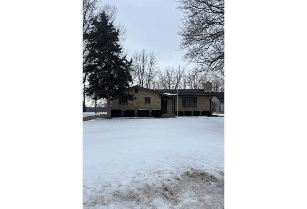 5303 E Oakwood Drive, Pleasant Hill, IA, 50327