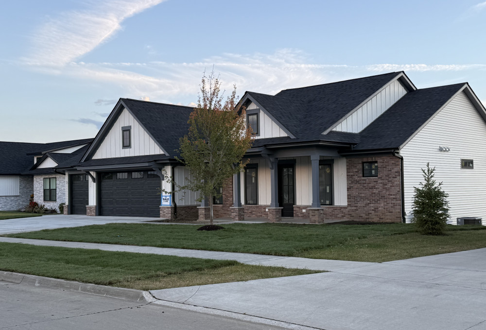 707 Cedar Bend Drive, Solon, IA, 52333