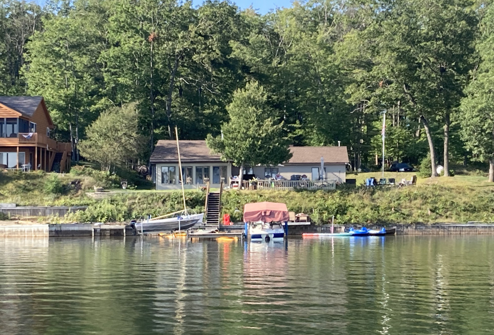 9321 W. Oak Dr., Lake City, MI, 49651