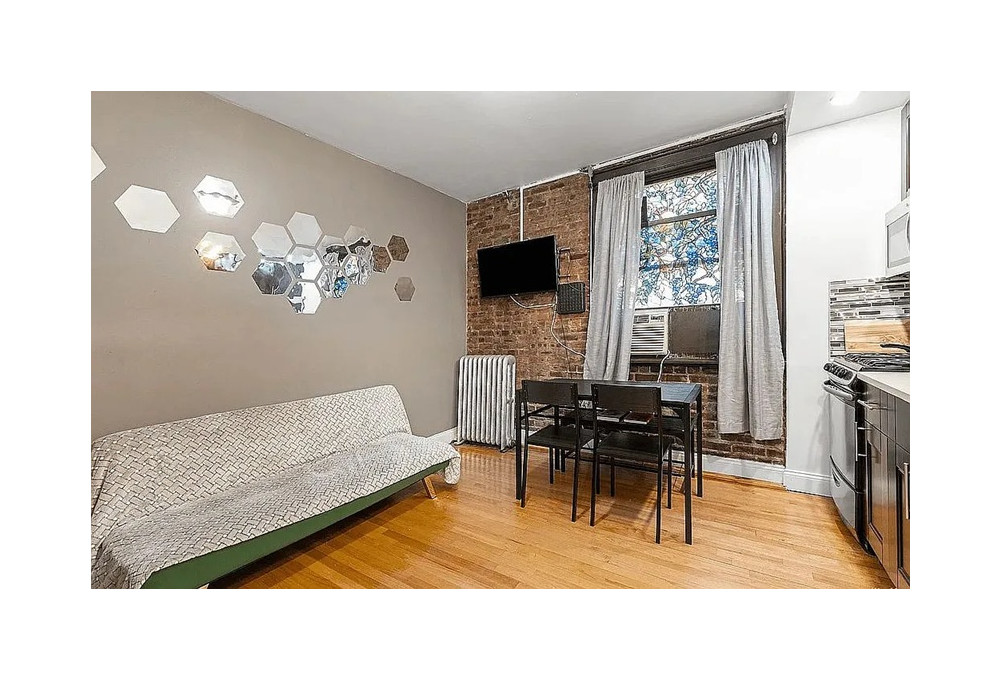 21-37 33th st 1E, New York, NY, 11105