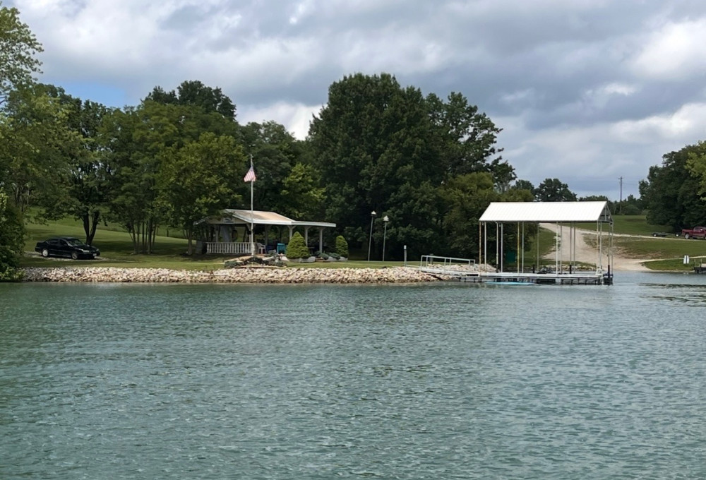 Mohawk Lane, Keytesville, MO, 65261