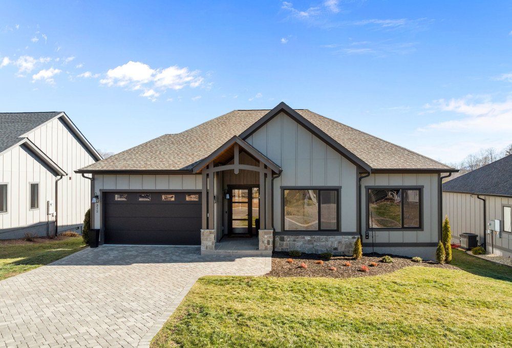 312 Avery Trl Dr, Arden, NC, 28704