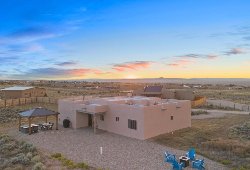 29 Sebastian Road, Ranchos de Taos, NM, 87557