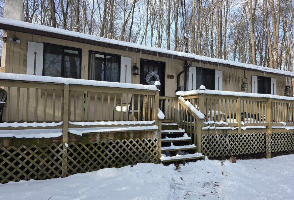77 North Lehigh River Drive, Gouldsboro, PA, 18424