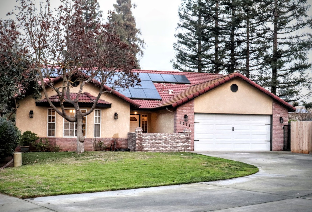 1022 N Crenshaw Ct, Visalia, CA, 93291