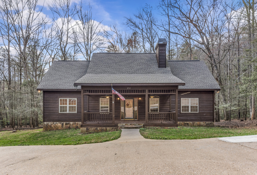252 Waterfalls Way, Clarkesville, GA, 30523