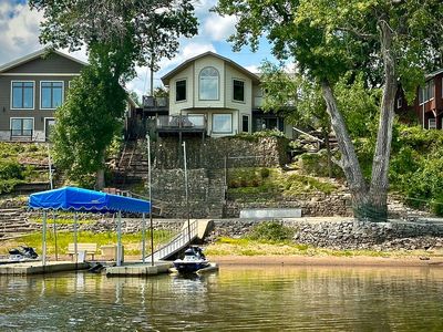 343 Sandy Pt Rd, Harpers Ferry, IA, 52146