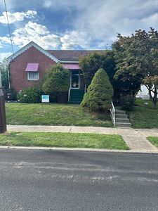 123 Pennsylvania Ave, Nutter Fort, WV, 26301