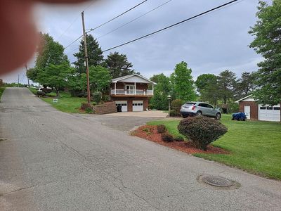 220 Pinewood Dr, Hurricane, WV, 25526