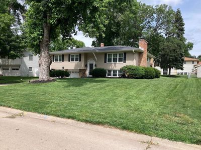 3611 S 107th St, Omaha, NE, 68124