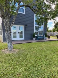 201 S Texas St, Anahuac, TX, 77514