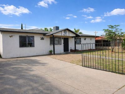 4815 Sierra Madre Dr, El Paso, TX, 79904