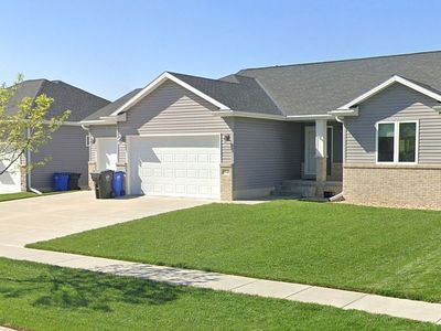 9320 Berg Dr, Lincoln, NE, 68505