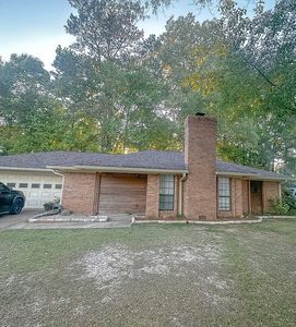 1047 R N Whitfield St, Florence, MS, 39073