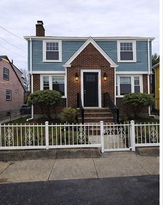40 Amherst Ave, Pawtucket, RI, 02860