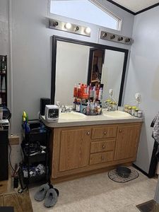 7151 Woodlake Pkwy, San Antonio, TX, 78218