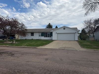 1916 Ave H, Hawarden, IA, 51023