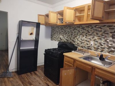 1736 N Chester St, Baltimore, MD, 21213